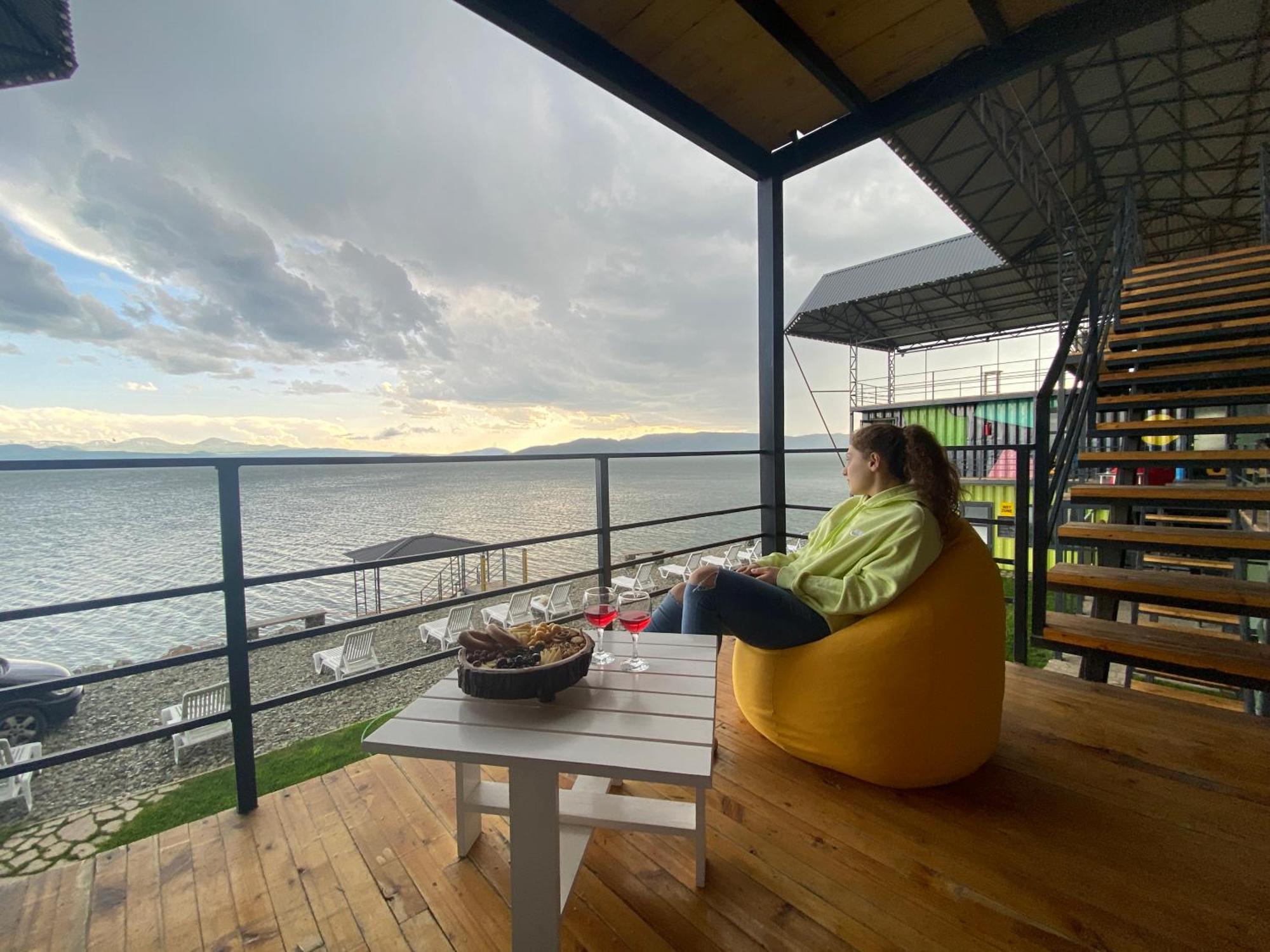 Altitude 1900 Dive Resort - Sevan Lake Chambarak 外观 照片