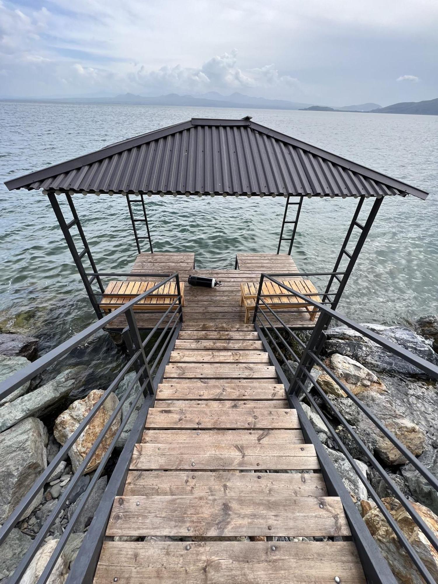 Altitude 1900 Dive Resort - Sevan Lake Chambarak 外观 照片