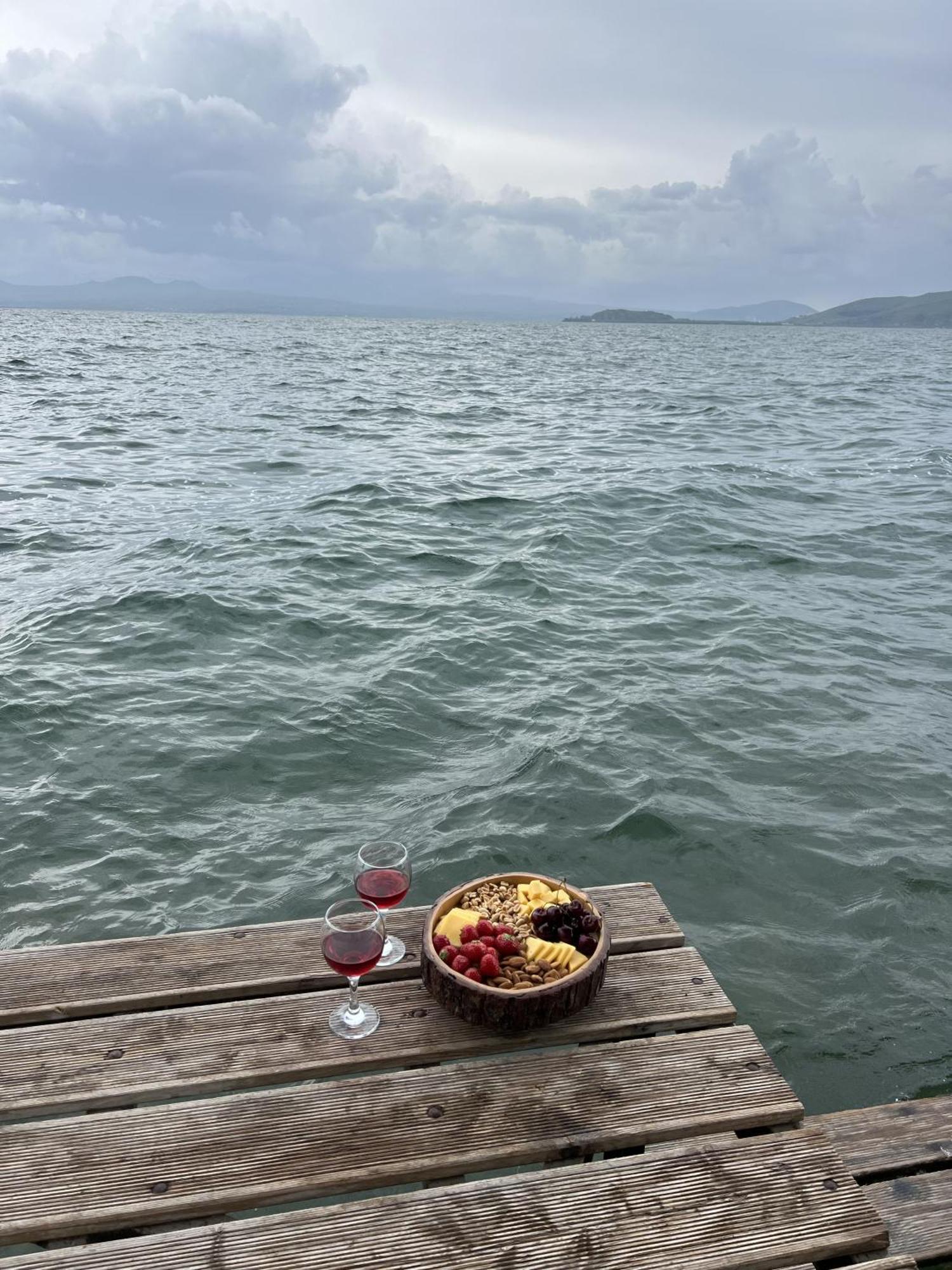 Altitude 1900 Dive Resort - Sevan Lake Chambarak 外观 照片